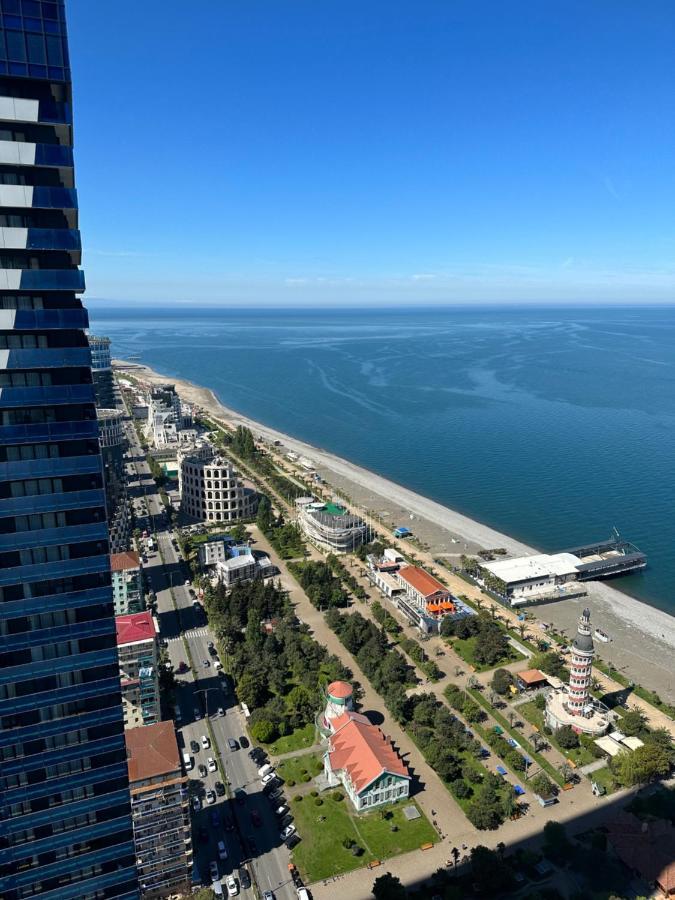 Black Sea Luxury Towers Hotel Batumi Exterior photo