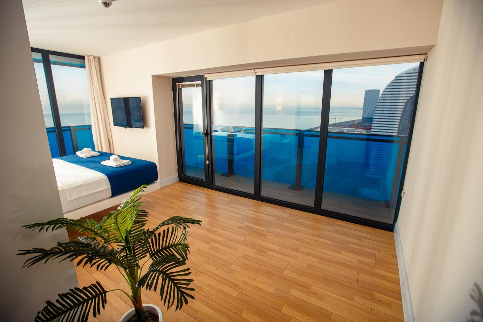 Black Sea Luxury Towers Hotel Batumi Exterior photo